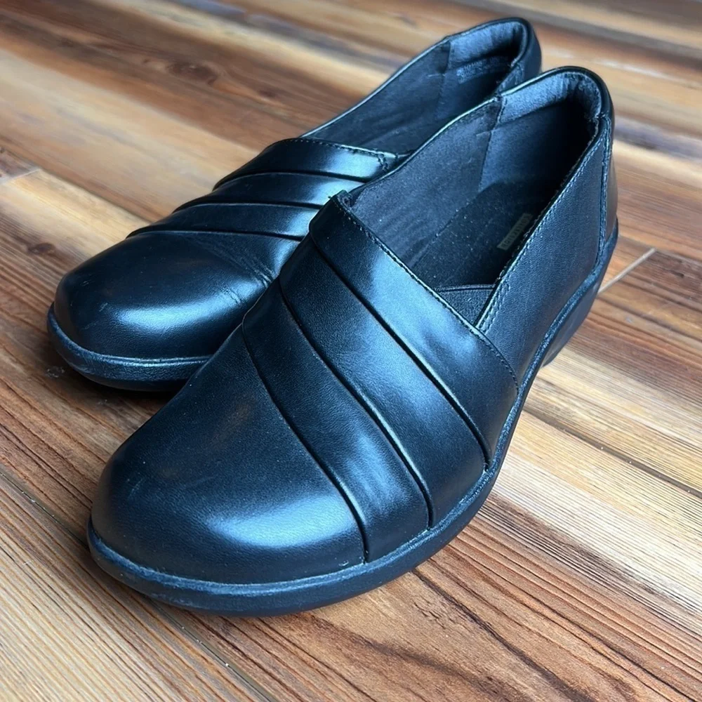 Clark’s collection clogs size 7.5 - Picture 8 of 8
